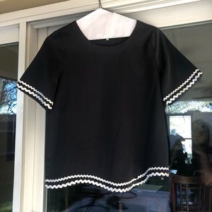 black and white dress shirt